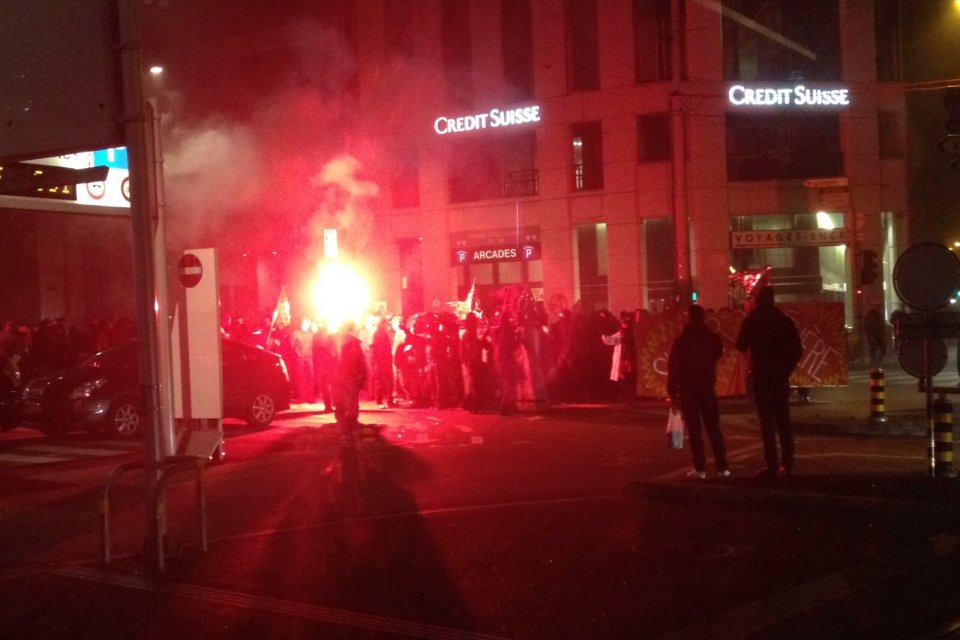 Night of graffitti and vandalism. Photo by Caroline de Graffenried